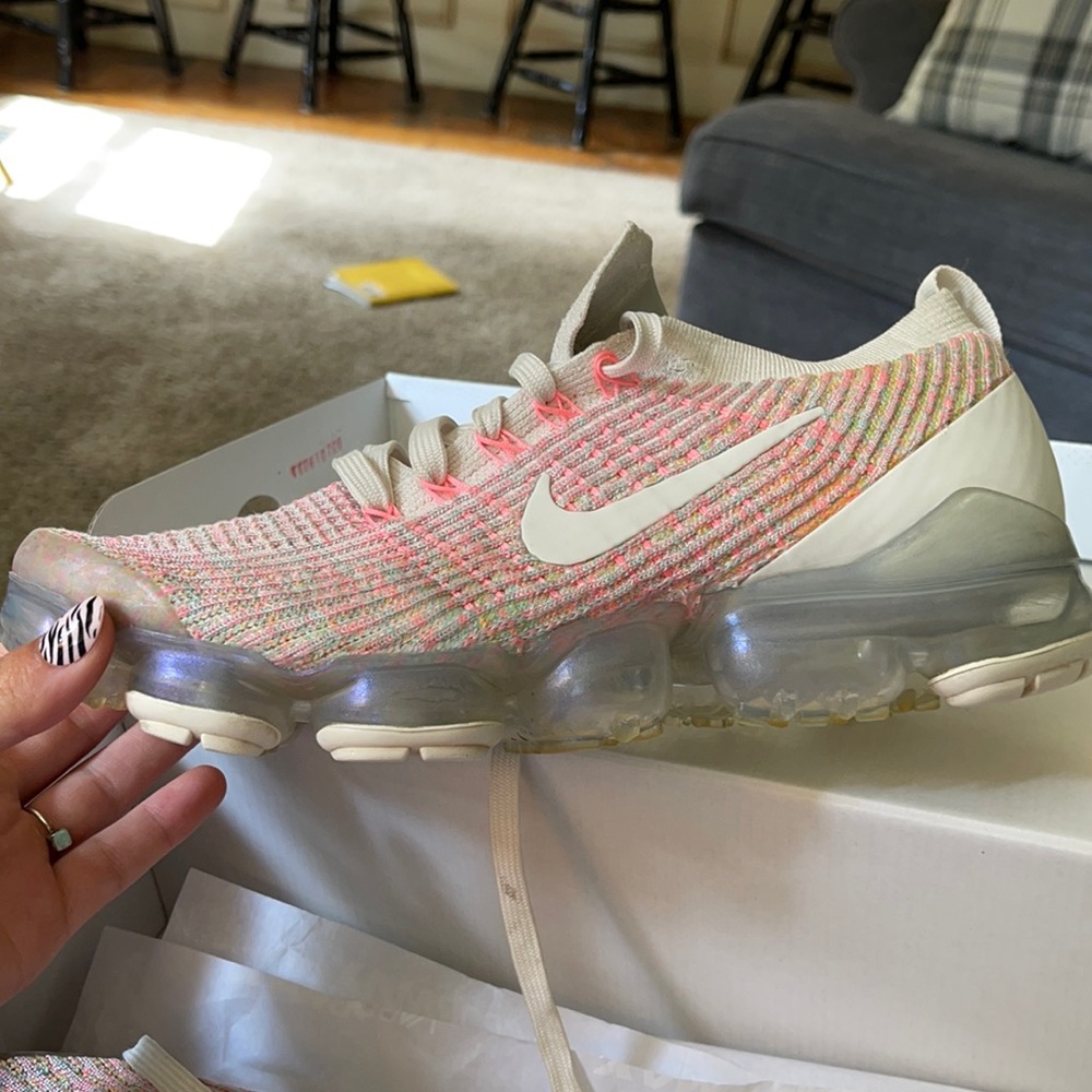 NIKE VAPOR MAX